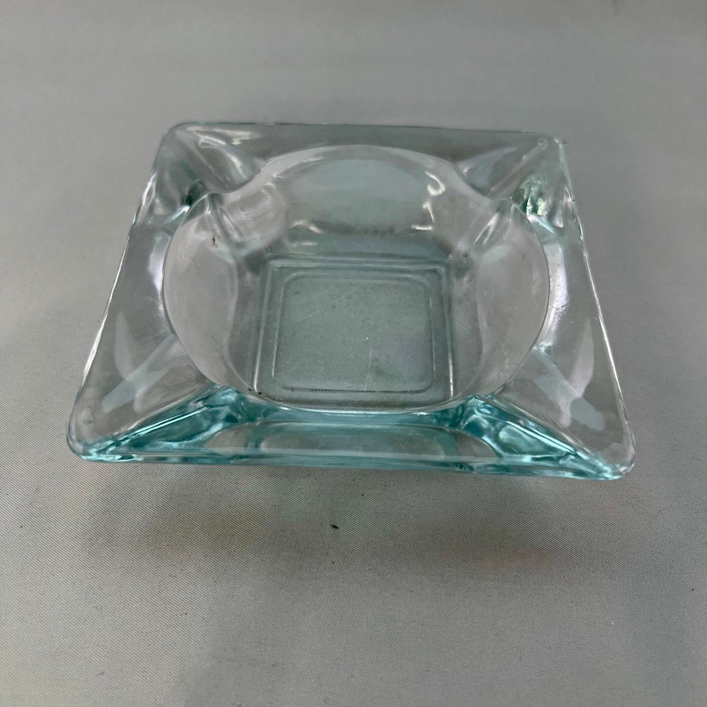 Unbranded Glass Ashtray Clear Excellent Square Mid Century Modern 4.75in FLAW